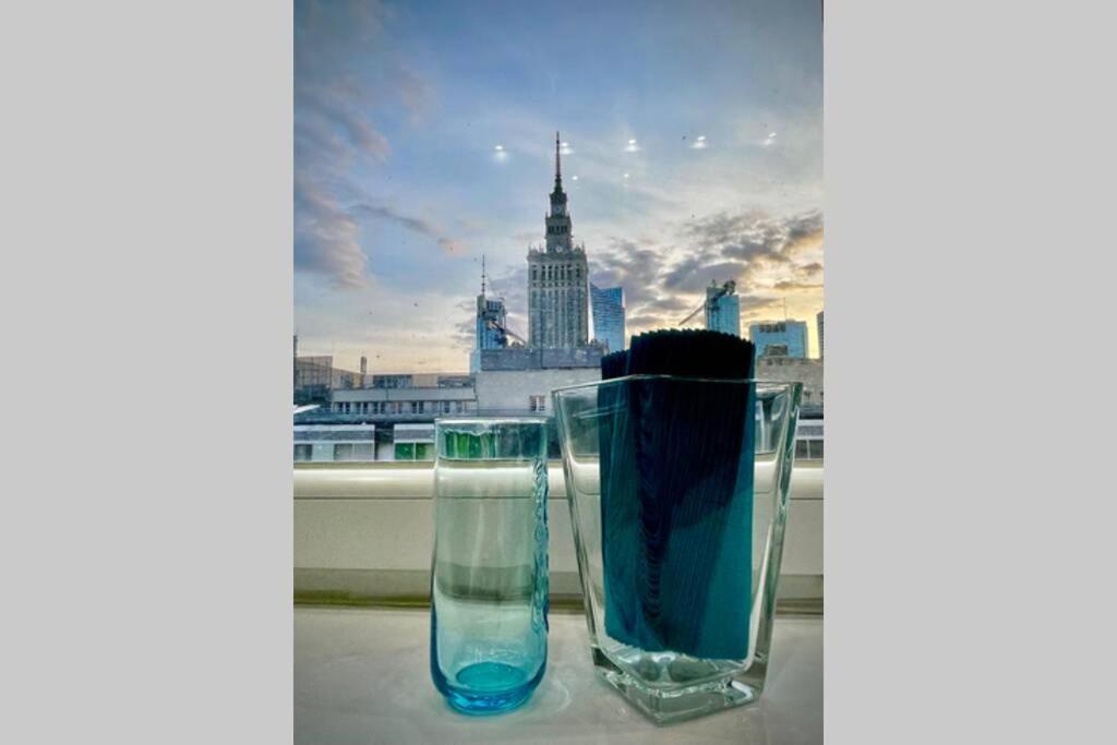 Gold 3 Metro X2 Wifi 300 Mbs 60'Tv Netflix Hbo Appletv+ Apartment Warsawa Bagian luar foto