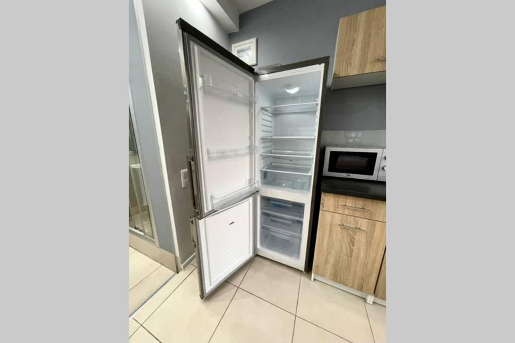 Gold 3 Metro X2 Wifi 300 Mbs 60'Tv Netflix Hbo Appletv+ Apartment Warsawa Bagian luar foto